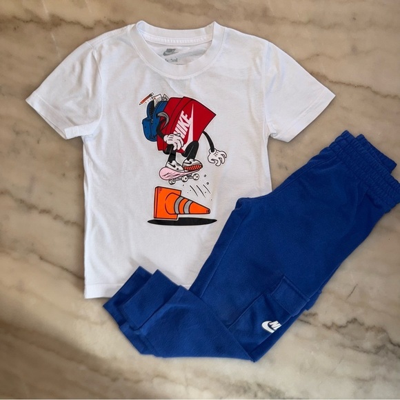 Nike Other - Kids' Nike Sportswear T-Shirt + Jogger Set size 6